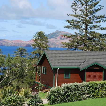Coast Norfolk Island Burnt Pine Quarto foto